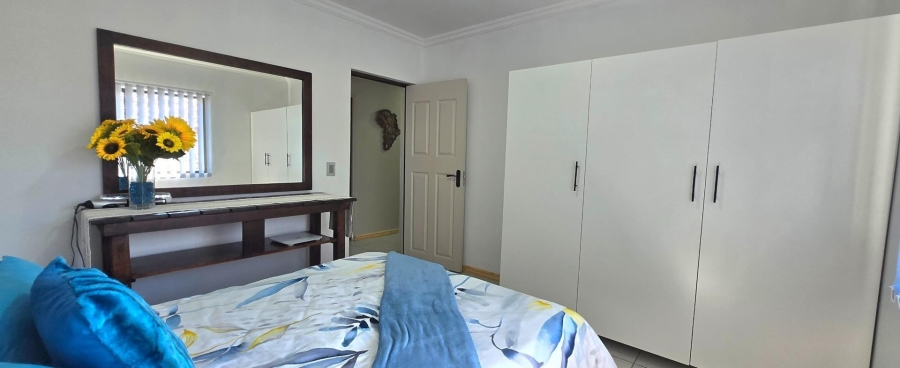 4 Bedroom Property for Sale in Kleinbaai Western Cape